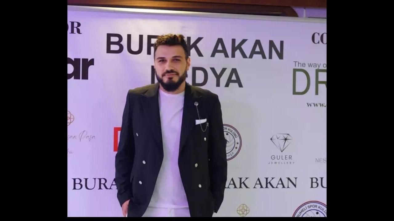 Ünlü Yönetmen Burak Akan'dan Yaza Veda Partisi