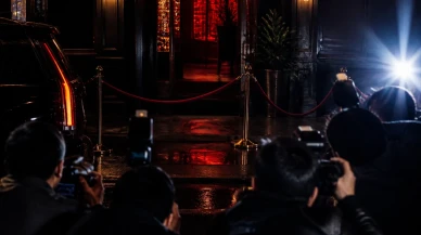 Bianca Censori gece çıkışında dikkat çekti