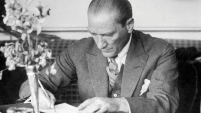 Atatürk'ün gerçek imzası ortaya çıktı: Bilinenden farklı!