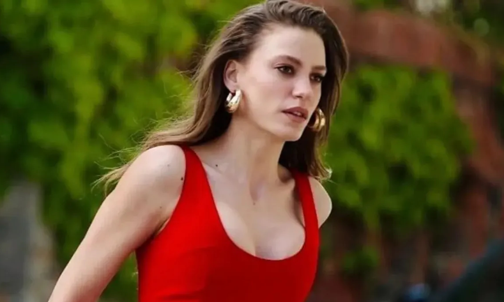 Serenay Sarıkaya