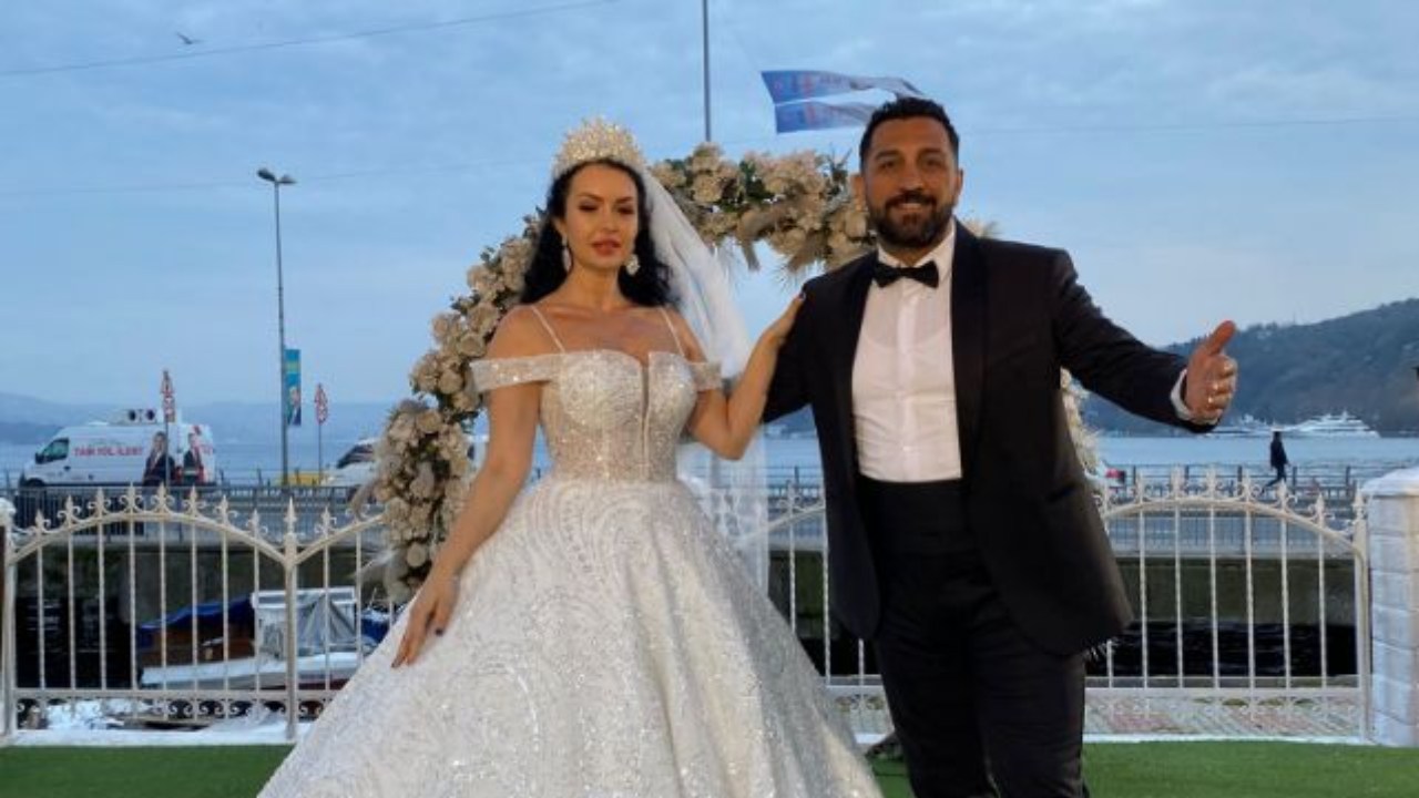 Hayranlarını üzen bir ayrılık: Ahmet ve Dora'nın boşanma nedeni ne?