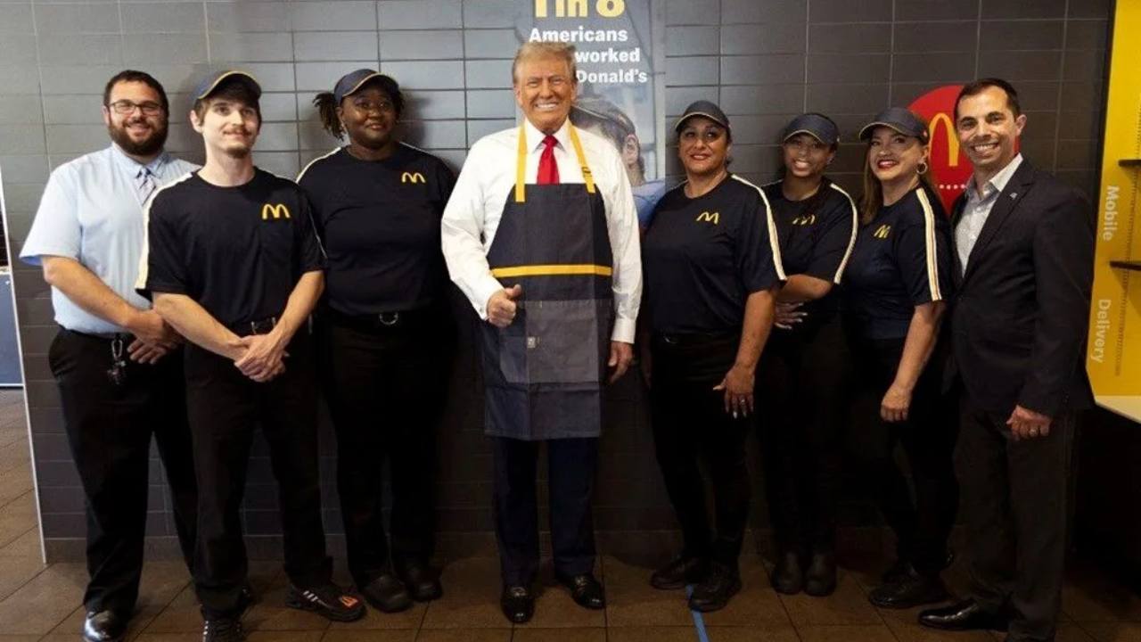 Trump, Seçim Kampanyasında McDonald's’ta Patates Kızarttı!