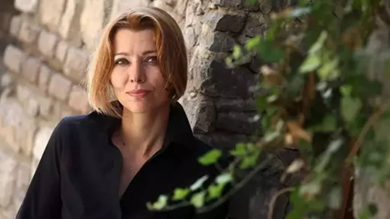 Beyaz Perdede_ Elif Şafak'ın Romanı Sinemaya Taşınıyor!